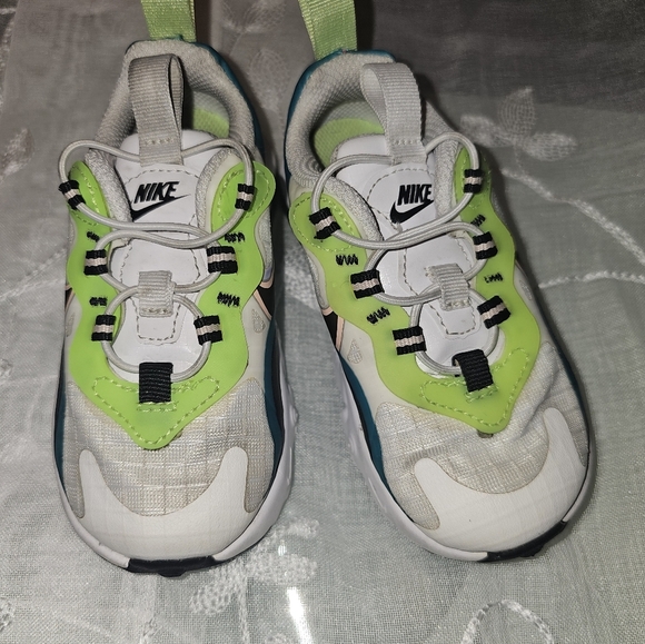 Nike Air Max 270 size 7C - Picture 7 of 9